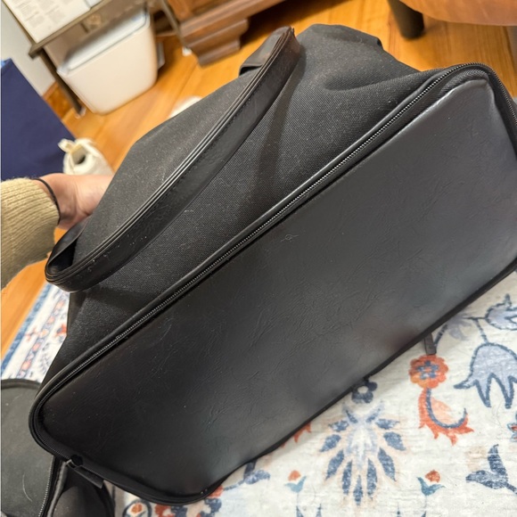 Beis Mini Weekender Bag - Picture 7 of 9